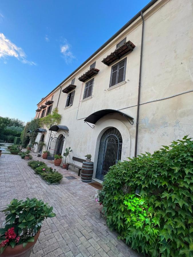 Il Granaio Dei Casabella Hotel Paestum Luaran gambar